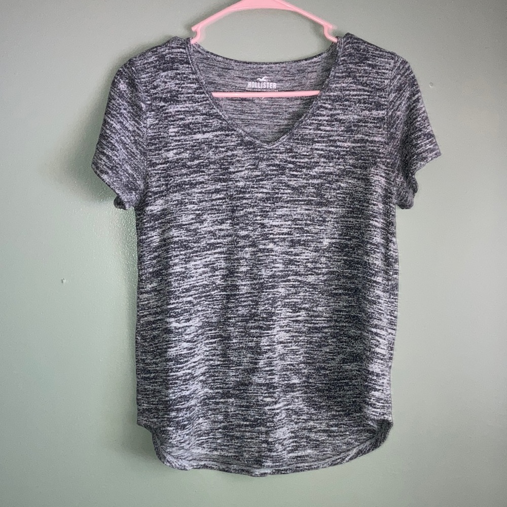 Hollister T-Shirt